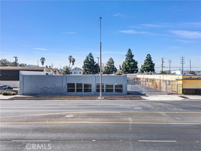520 W Pacific Coast Highway, Long Beach CA: https://media.crmls.org/medias/8ed7a03b-39ca-4967-b104-15c49fd937aa.jpg