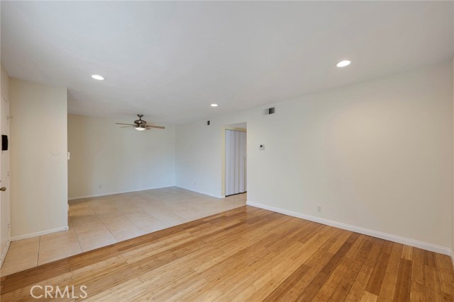 986 S Citron Street, Anaheim CA: https://media.crmls.org/medias/8ed86193-05f6-4468-ba4f-e5b989a9c044.jpg
