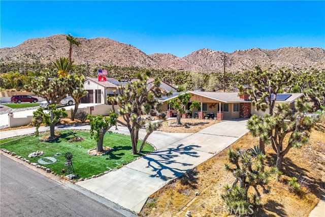 Detail Gallery Image 4 of 47 For 54748 Benecia Trl, Yucca Valley,  CA 92284 - 3 Beds | 2 Baths