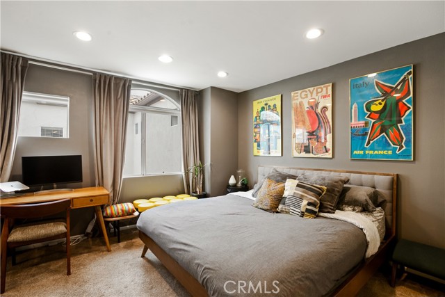 716 Maltman Avenue, Los Angeles CA: https://media.crmls.org/medias/8eda84b8-ec69-4521-aa7d-a0651c730098.jpg