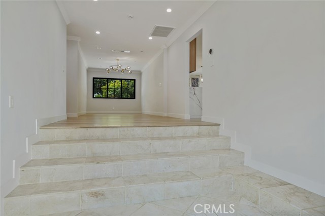 Detail Gallery Image 20 of 49 For 3515 Weslin Ave, Sherman Oaks,  CA 91423 - 3 Beds | 3 Baths