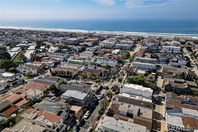 516 2nd Street, Manhattan Beach, California 90266, 2 Bedrooms Bedrooms, ,1 BathroomBathrooms,Residential,For Sale,2nd,SB25035059