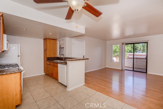 Image 4 of 25 For 1317 Massachusetts Avenue 204