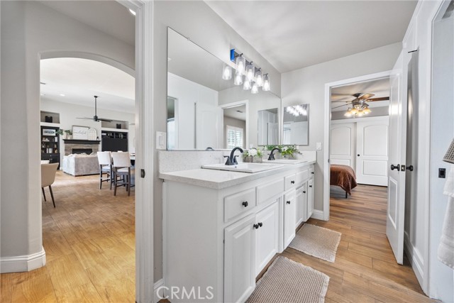 Detail Gallery Image 39 of 55 For 11605 Yarborough, Bakersfield,  CA 93312 - 5 Beds | 2/1 Baths