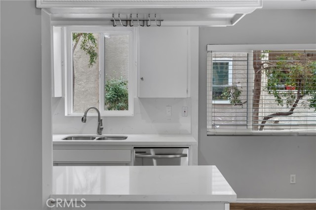 2033 E. 3rd St., Long Beach CA: https://media.crmls.org/medias/8edbc8da-61c8-4078-a2f6-5a536f659f43.jpg