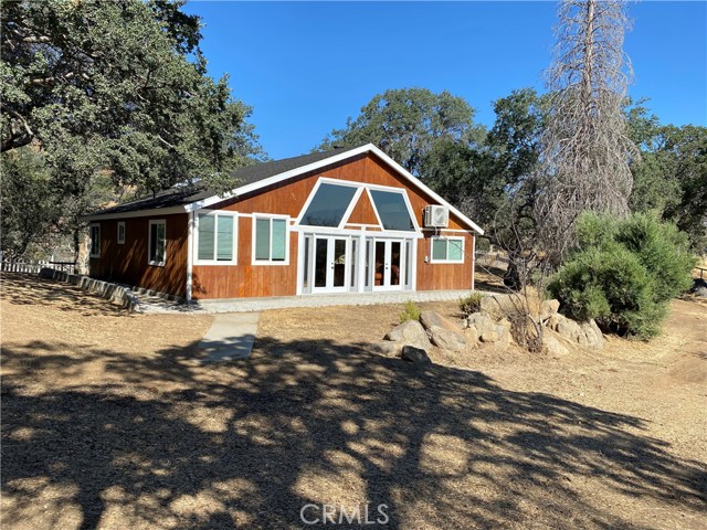 Detail Gallery Image 2 of 16 For 29485 Clear Creek Rd, Keene,  CA 93531 - 4 Beds | 2/1 Baths