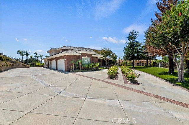 Detail Gallery Image 6 of 43 For 6975 Wyndham Hill Dr, Riverside,  CA 92506 - 4 Beds | 4/1 Baths