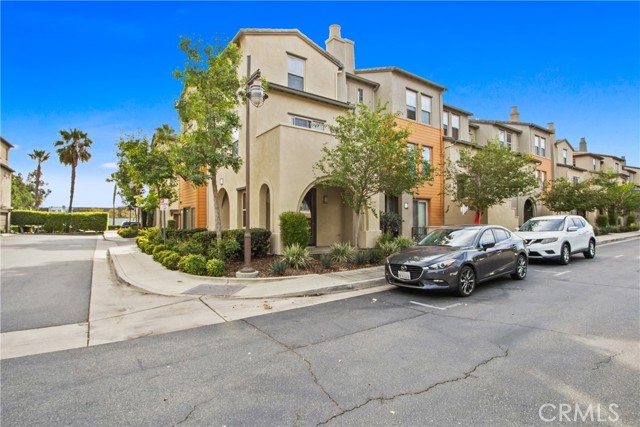 Detail Gallery Image 2 of 40 For 12368 Claredon Dr #6,  Rancho Cucamonga,  CA 91739 - 3 Beds | 3/1 Baths