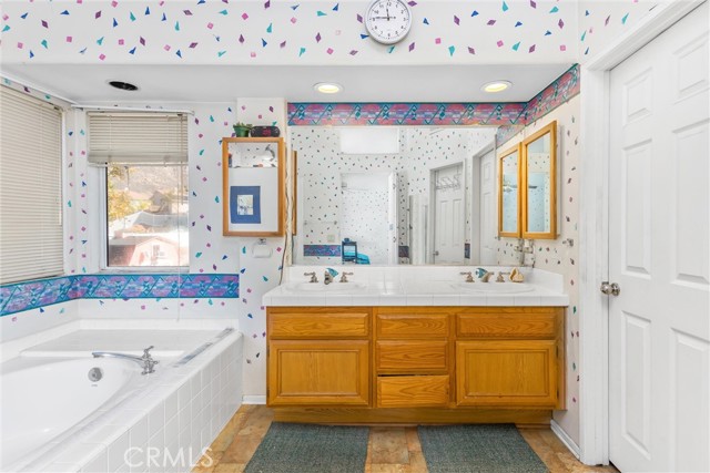 Detail Gallery Image 30 of 41 For 21200 Lands End, Moreno Valley,  CA 92557 - 4 Beds | 3 Baths