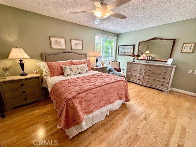 13040 Del Monte Drive, Seal Beach CA: https://media.crmls.org/medias/8edcb906-6193-44ec-b9e6-50470d7b28ca.jpg