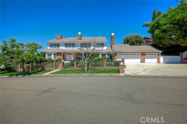 Detail Gallery Image 23 of 69 For 334 Loma Larga Dr, Solana Beach,  CA 92075 - 4 Beds | 3 Baths