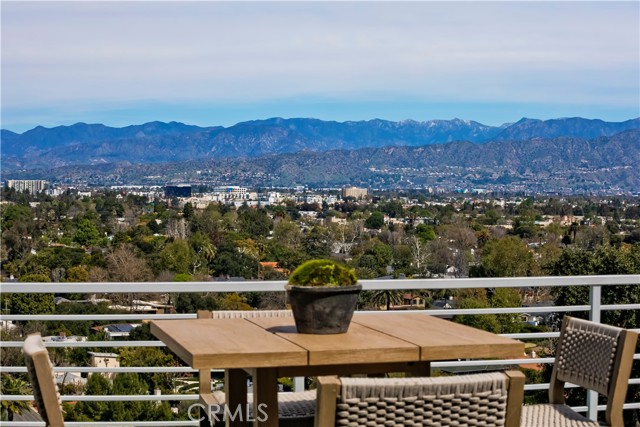 Detail Gallery Image 35 of 43 For 11698 Picturesque, Studio City,  CA 91604 - 3 Beds | 2/1 Baths