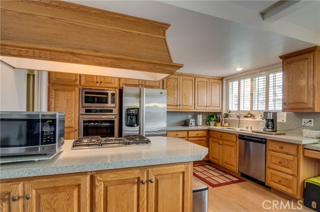 5663 Whitecliff Drive, Rancho Palos Verdes, California 90275, 3 Bedrooms Bedrooms, ,2 BathroomsBathrooms,Residential,Sold,Whitecliff,PV17040830
