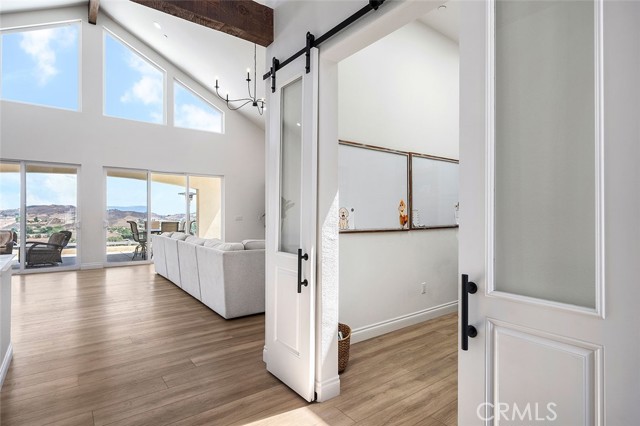 38566 Vista Del Bosque, Murrieta CA: https://media.crmls.org/medias/8ede62a0-1c91-4d72-abf1-878212c79bf0.jpg