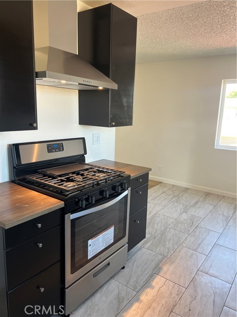 Detail Gallery Image 6 of 22 For 454 E Avenue Q3 #8,  Palmdale,  CA 93550 - 2 Beds | 2 Baths