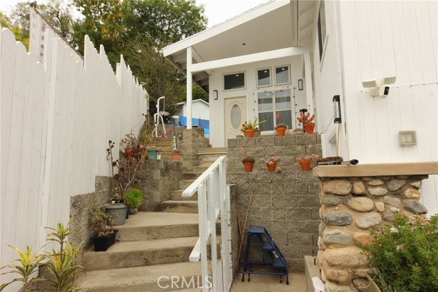 787 Terrace 49, Los Angeles CA: https://media.crmls.org/medias/8edeed1d-fd3c-40f3-ad82-02ac61db0418.jpg