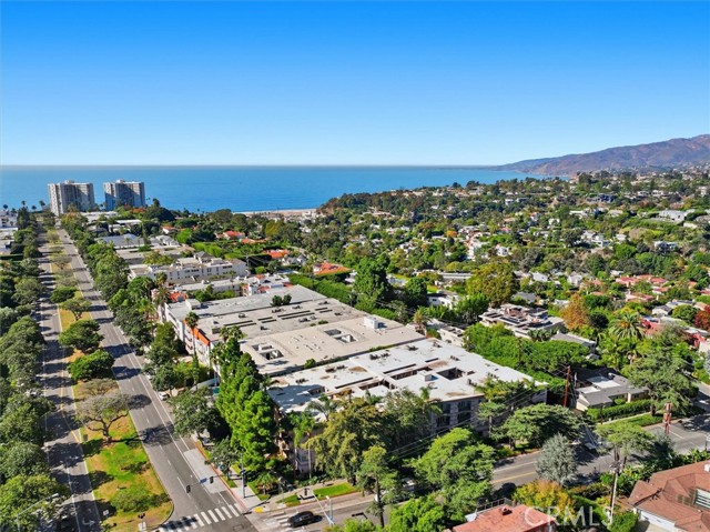 222 7th ST Unit: 202