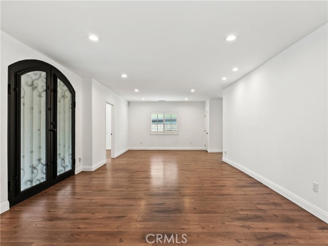 2128 E 3rd Street, Los Angeles CA: https://media.crmls.org/medias/8ee0befe-a6d4-48a9-898f-0c047a807a42.jpg