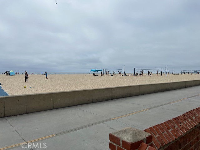 25 2nd Street, Hermosa Beach, California 90254, 4 Bedrooms Bedrooms, ,2 BathroomsBathrooms,Residential,Sold,2nd,PW23088658