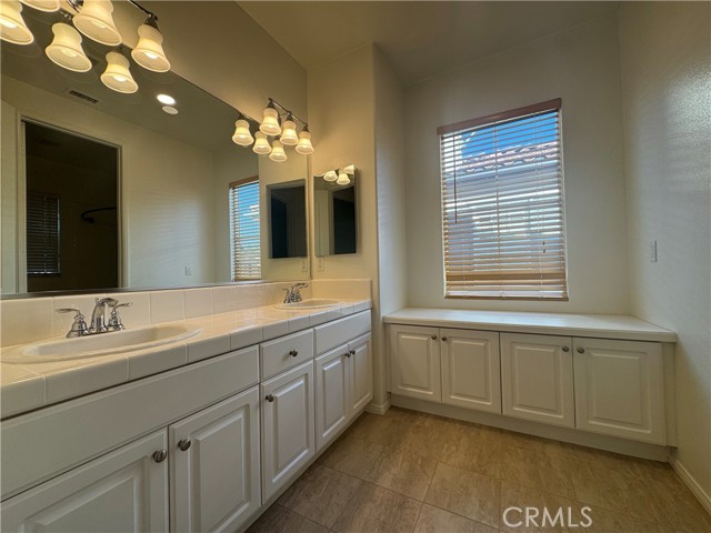 Detail Gallery Image 26 of 32 For 12 Somerset Ct, Laguna Niguel,  CA 92677 - 4 Beds | 3/1 Baths