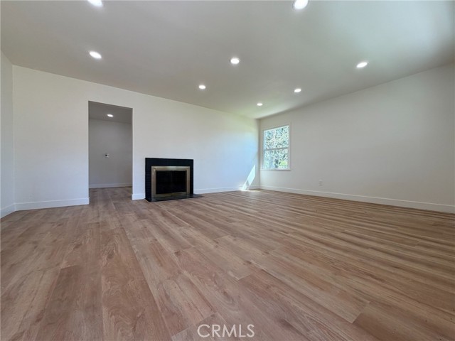 Detail Gallery Image 4 of 10 For 1308 Bussey, San Bernardino,  CA 92405 - 4 Beds | 2 Baths