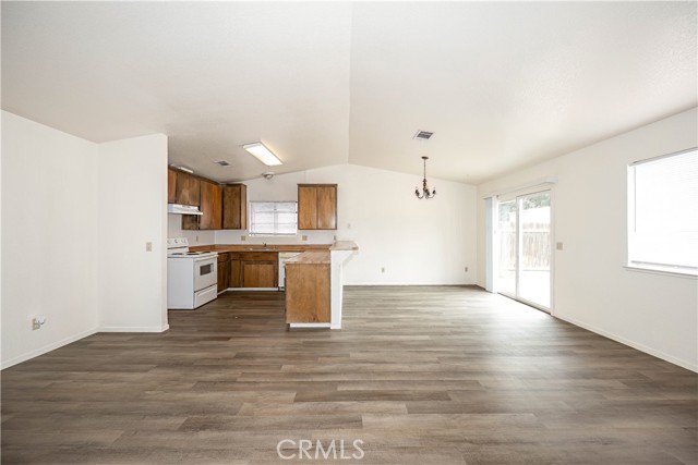 Detail Gallery Image 7 of 42 For 312 Pamela Ct, Merced,  CA 95340 - 4 Beds | 2 Baths