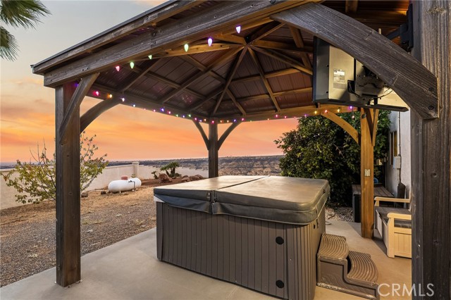 4541 Skyway, Paradise CA: https://media.crmls.org/medias/8ee4309e-bae2-452e-ab8b-66b4109e6d32.jpg