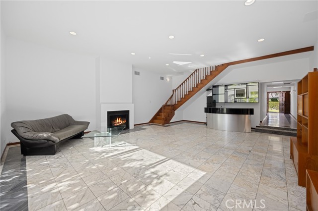 Detail Gallery Image 10 of 26 For 14620 Addison St, Sherman Oaks,  CA 91403 - 4 Beds | 3 Baths