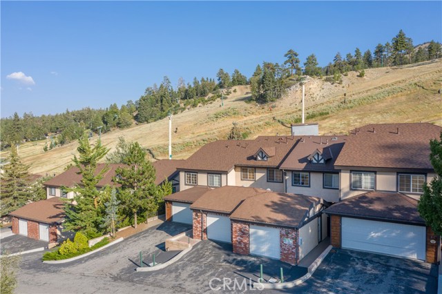 Detail Gallery Image 6 of 50 For 1377 Club View Dr #18,  Big Bear Lake,  CA 92315 - 3 Beds | 2/1 Baths