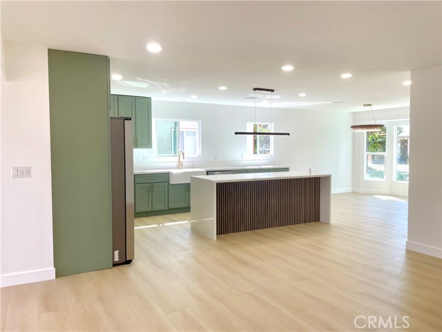 Detail Gallery Image 4 of 27 For 4642 Vangold, Lakewood,  CA 90712 - 3 Beds | 1 Baths