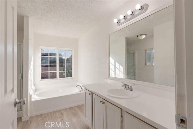 Detail Gallery Image 12 of 30 For 1241 N East #216,  Anaheim,  CA 92805 - 3 Beds | 2 Baths