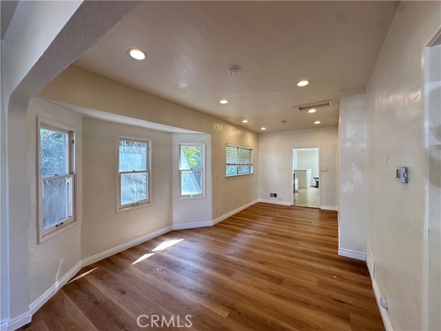 408 8th Street, Huntington Beach CA: https://media.crmls.org/medias/8ee9af43-7306-4336-9b26-e2aa86aef55c.jpg