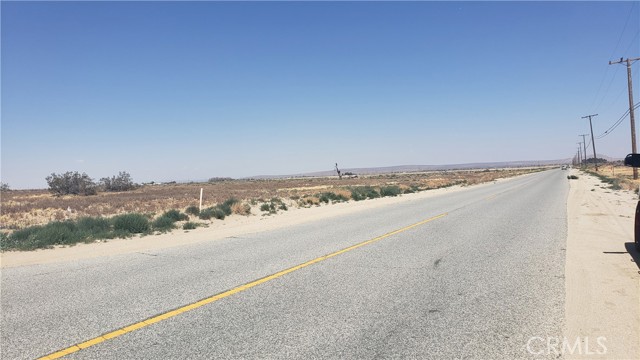 80 E Ave I, Lancaster CA: https://media.crmls.org/medias/8ee9bb84-e7ec-49ad-a20c-9b96ca09082c.jpg