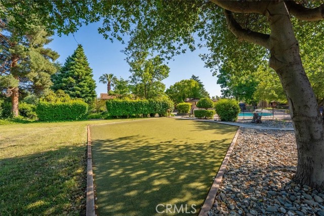 22022 Grove Circle, Red Bluff CA: https://media.crmls.org/medias/8eeb2225-bb83-464f-be55-118022700511.jpg