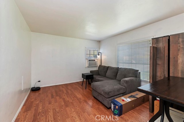 Detail Gallery Image 9 of 32 For 4694 N Mayfield, San Bernardino,  CA 92407 - 2 Beds | 1 Baths