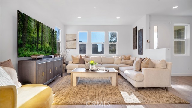 Detail Gallery Image 6 of 47 For 233 Tank, Irvine,  CA 92618 - 3 Beds | 2/1 Baths