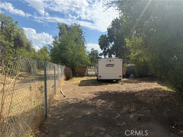 Detail Gallery Image 3 of 11 For 2243 E Cambridge Ave, Fresno,  CA 93703 - – Beds | – Baths