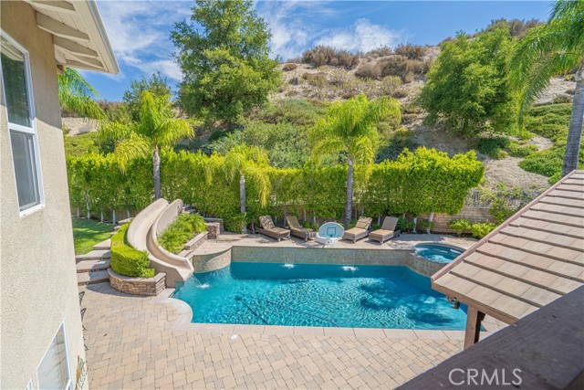 25505 Brighton Place, Stevenson Ranch CA: https://media.crmls.org/medias/8eec7f33-e821-413e-9146-e1d4ba45c290.jpg