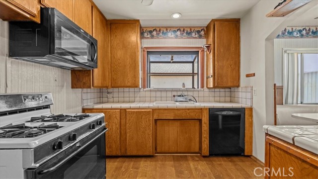 Detail Gallery Image 13 of 40 For 551 E I St, Ontario,  CA 91764 - 3 Beds | 2 Baths