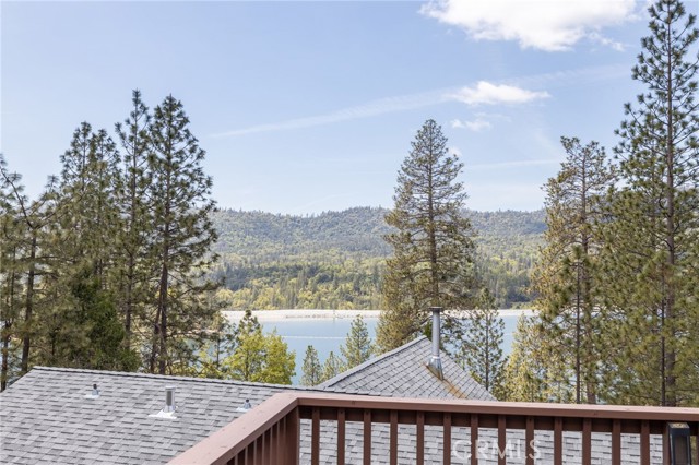 Detail Gallery Image 2 of 67 For 37651 Shoreline Dr, Bass Lake,  CA 93604 - 3 Beds | 2/1 Baths