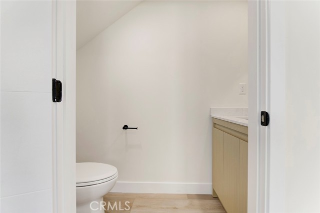 Detail Gallery Image 10 of 21 For 1070 Allen Ave #C,  Glendale,  CA 91201 - 2 Beds | 1/1 Baths
