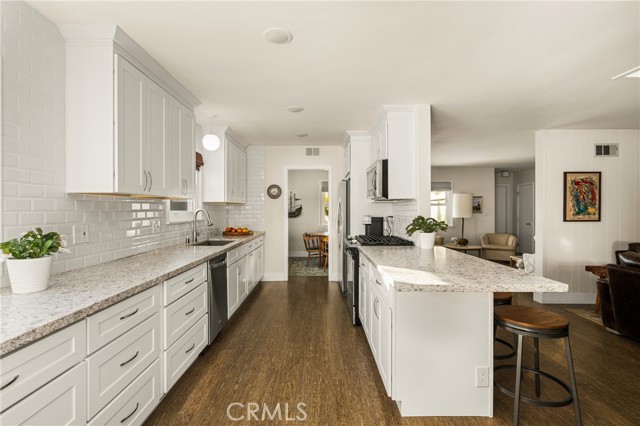 Detail Gallery Image 23 of 53 For 943 E Everett Place, Orange,  CA 92867 - 2 Beds | 2 Baths