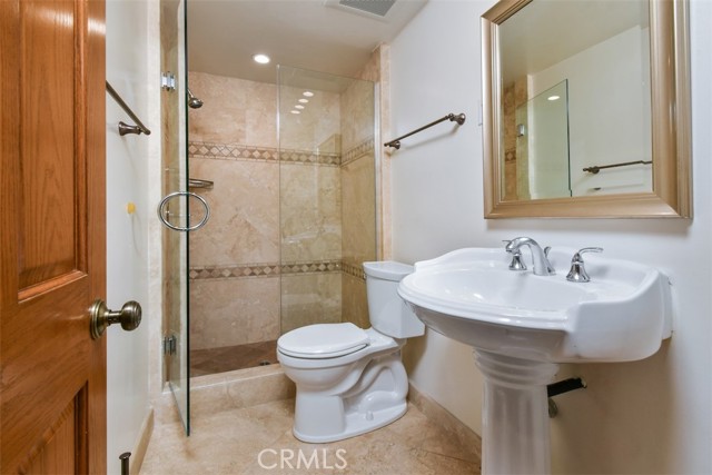 Image 23 of 47 For 16641 Adlon  