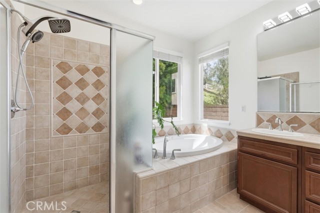 Detail Gallery Image 25 of 43 For 5244 Huckleberry Oak, Simi Valley,  CA 93063 - 5 Beds | 3 Baths