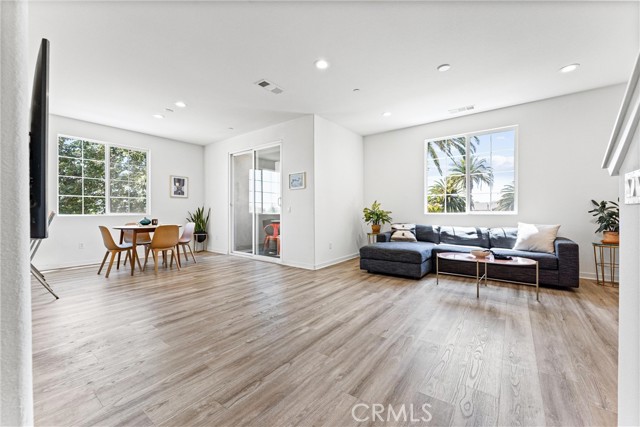 Detail Gallery Image 7 of 34 For 1166 Newberry Ln #1,  Claremont,  CA 91711 - 2 Beds | 2/1 Baths