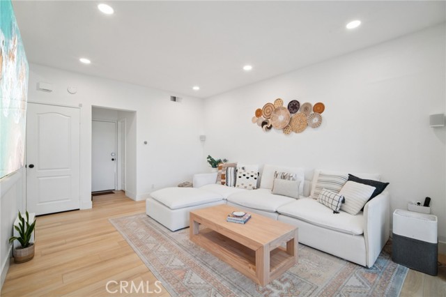 Detail Gallery Image 7 of 30 For 52 via Andorra, Coto de Caza,  CA 92679 - 3 Beds | 2/1 Baths