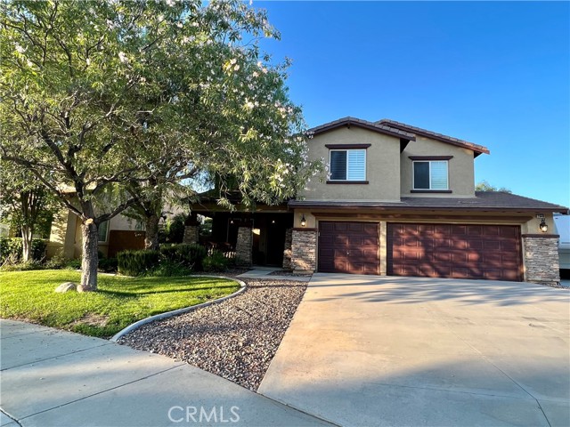 Detail Gallery Image 1 of 14 For 21648 Coral Rock Ln, Wildomar,  CA 92595 - 5 Beds | 3 Baths