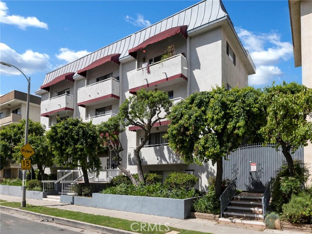 Front Image Thumbnail for CRSR26077156