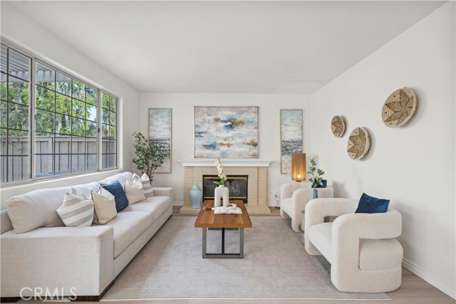 Detail Gallery Image 17 of 54 For 256 N Hickory Branch Ln, Orange,  CA 92869 - 4 Beds | 2/1 Baths