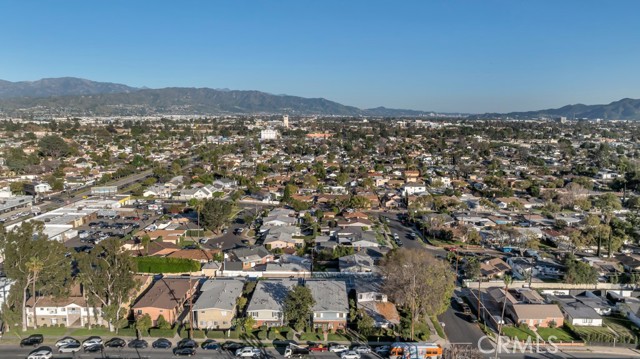 Detail Gallery Image 17 of 58 For 6308 Coldwater Canyon, North Hollywood,  CA 91606 - – Beds | – Baths